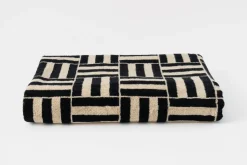 Organic Cotton Pool Towel in Sand & Noir
