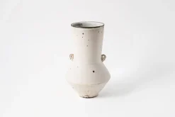 Vase D.